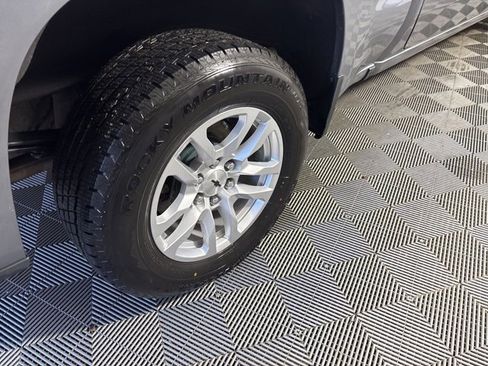 Used 2022 Chevrolet Silverado 1500 RST image 7