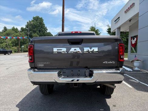 Certified 2026 RAM 2500 Big Horn AWD/4WD image 8