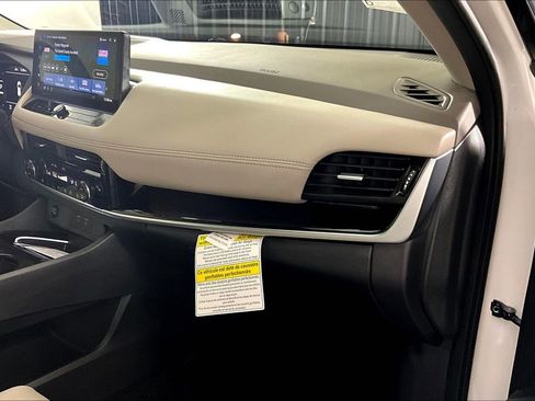 New 2025 Nissan Rogue SL w/ Tech Package image 21