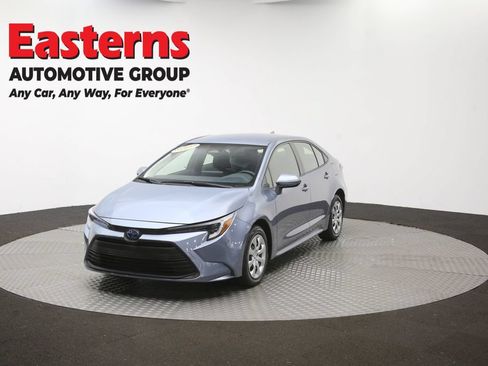 Used 2025 Toyota Corolla LE FWD image 48