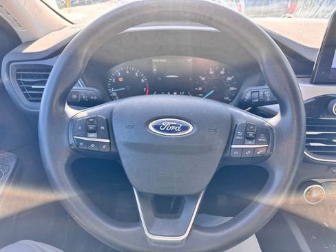 Used 2021 Ford Escape SE image 9