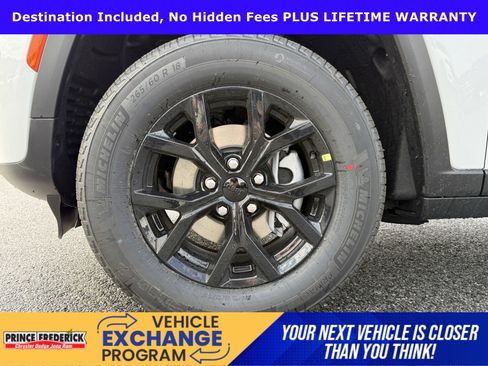 New 2026 Jeep Grand Cherokee Altitude AWD/4WD image 9