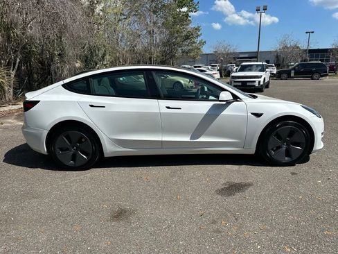Used 2023 Tesla Model 3 Standard Range image 13