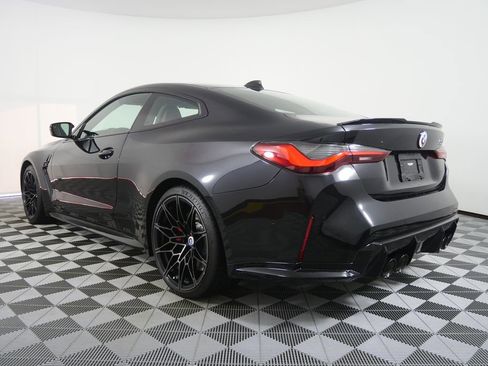 Used 2022 BMW M4 Competition w/ Executive Package RWD image 5