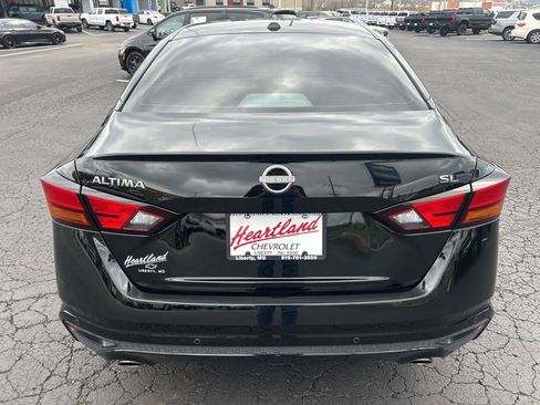 Used 2024 Nissan Altima 2.5 SL FWD image 6