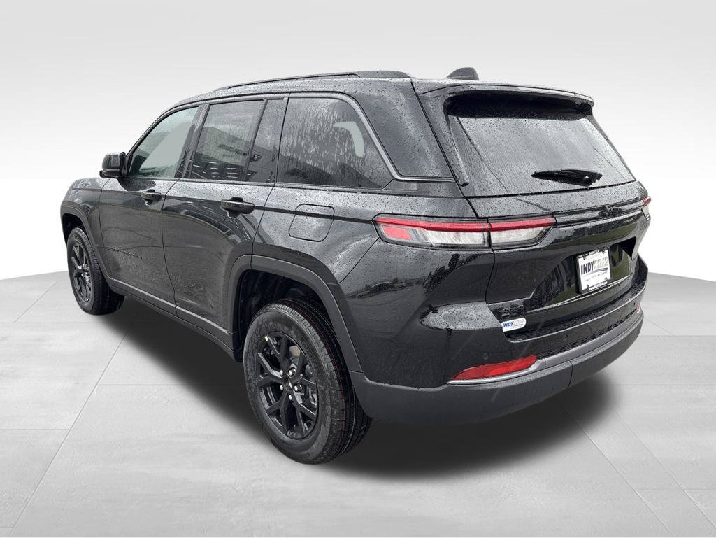 New 2026 Jeep Grand Cherokee Altitude AWD/4WD image 5