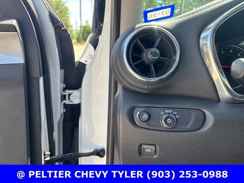 Used 2023 Chevrolet Blazer LT w/ Driver Confidence Package FWD image 11