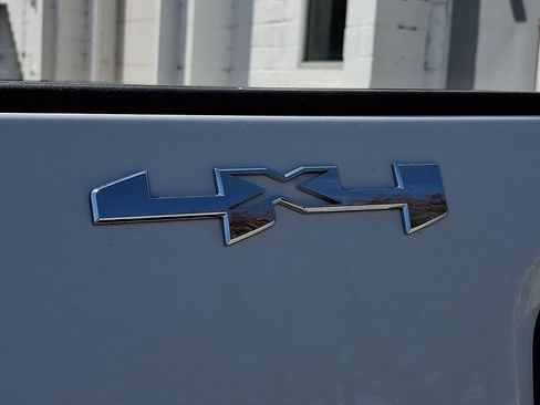 New 2025 GMC Sierra 2500 SLE w/ SLE Convenience Package image 24