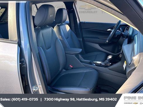 New 2026 Buick Encore GX Sport Touring FWD image 6