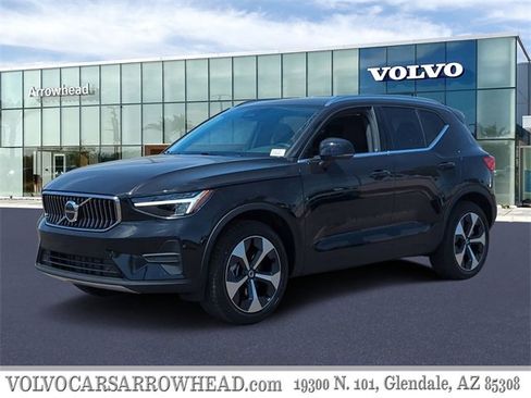 New 2025 Volvo XC40 B5 Core w/ Protection Package Premier image 1