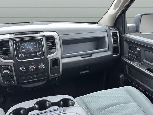 Used 2016 RAM 1500 Express w/ Black Ram 1500 Express Group AWD/4WD image 15
