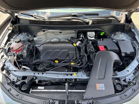 Used 2025 Buick Envista Sport Touring FWD image 31