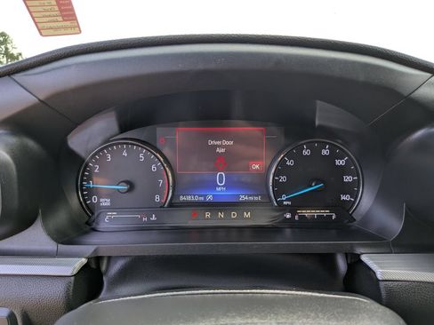 Used 2020 Ford Explorer XLT w/ Equipment Group 202A AWD/4WD image 37