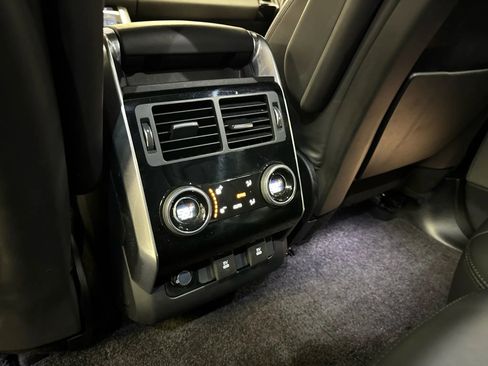 Used 2019 Land Rover Range Rover Sport HSE Dynamic image 29