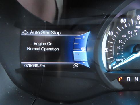 Used 2020 Ford Fusion SE FWD image 25
