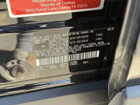 Used 2025 Toyota RAV4 XLE Premium FWD image 36