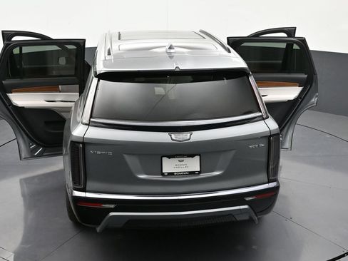 Used 2026 Cadillac Vistiq Luxury AWD/4WD image 38