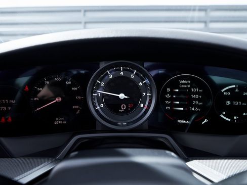 Used 2024 Porsche 911 Targa 4S w/ Premium Package image 52