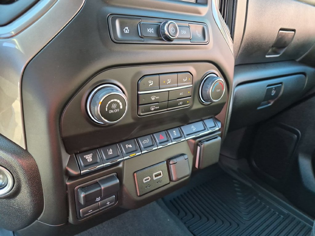 Used 2025 Chevrolet Silverado 2500 Custom w/ Custom Value Package AWD/4WD image 21