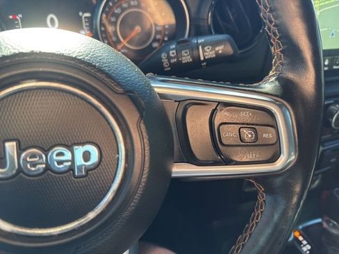 Used 2020 Jeep Wrangler Unlimited Sahara image 23