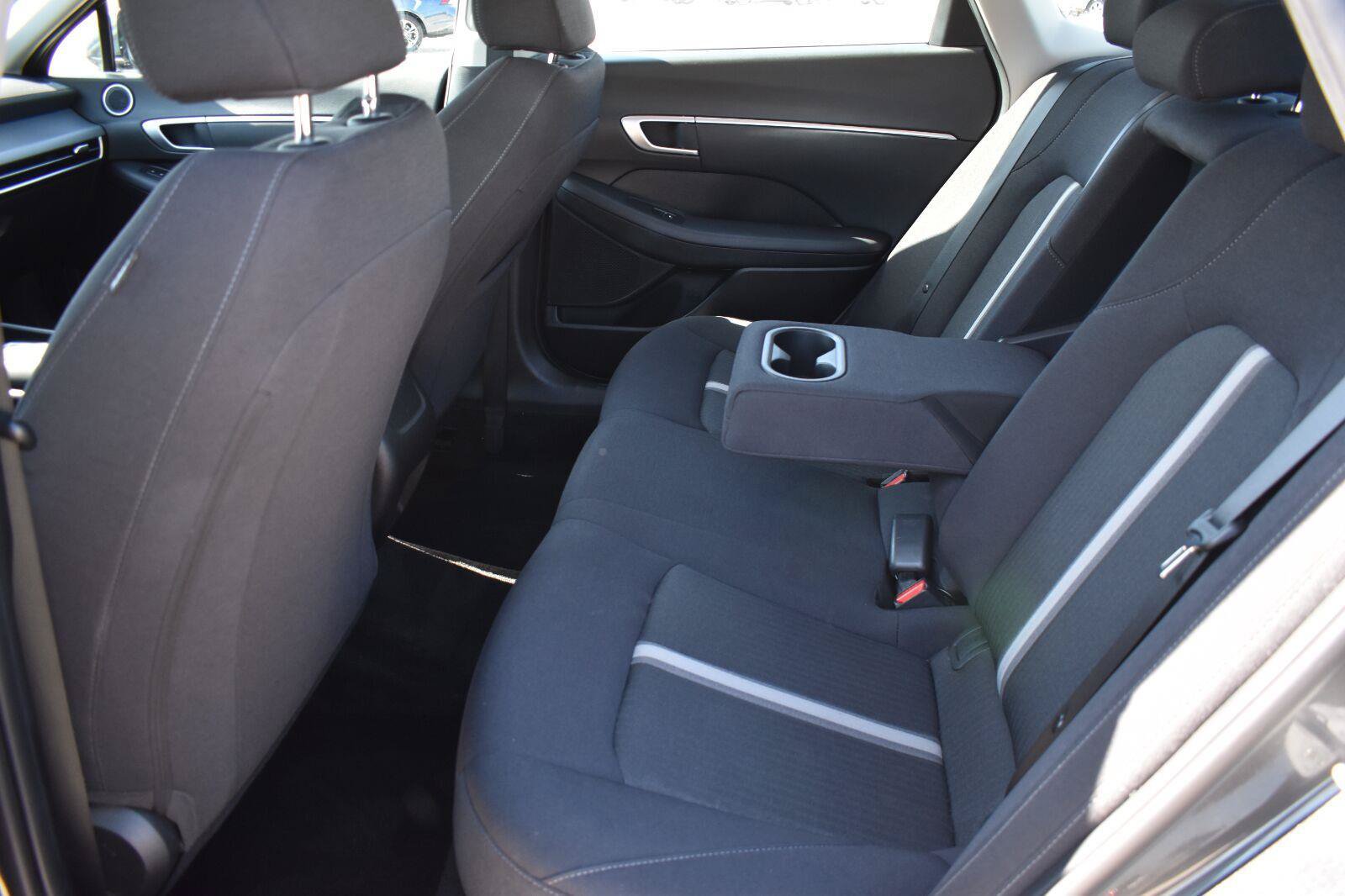 Used 2025 Hyundai Sonata SEL FWD image 18