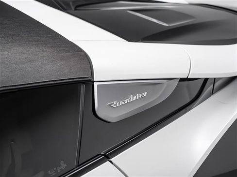 Used 2019 BMW i8 image 19