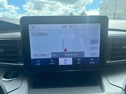 Used 2021 Ford Explorer XLT w/ Equipment Group 202A AWD/4WD image 16