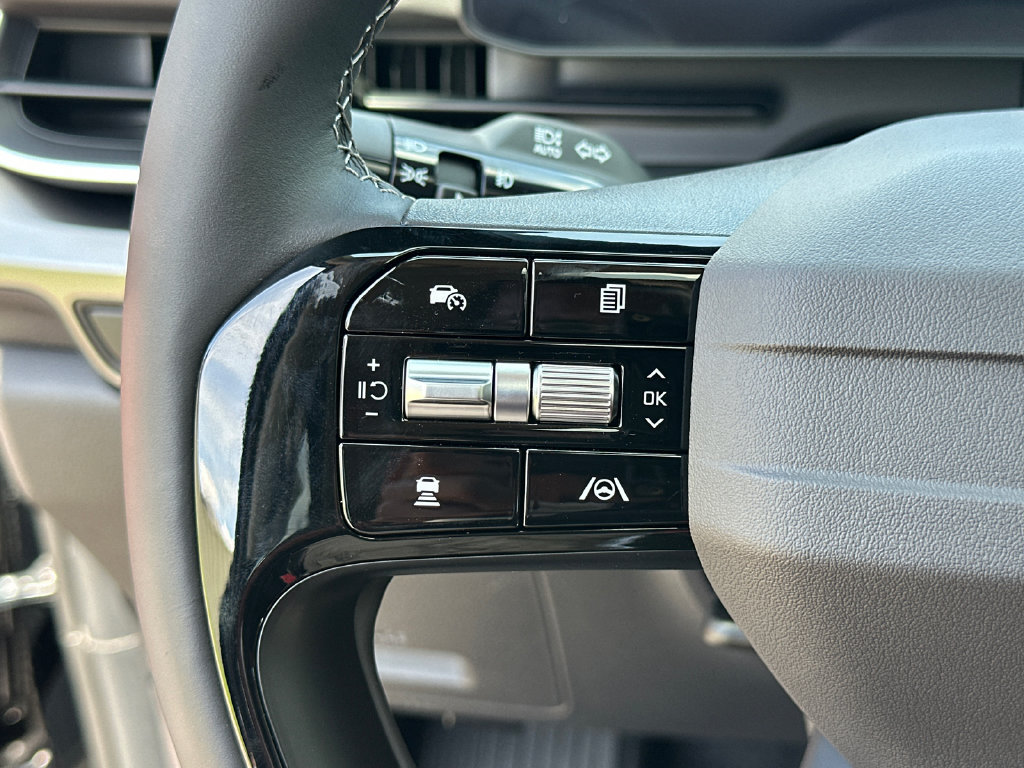 New 2027 Kia Carnival SX w/ Dark Edition Package FWD image 25