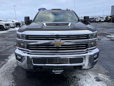 Used 2017 Chevrolet Silverado 3500 LT w/ LT Convenience Package image 22