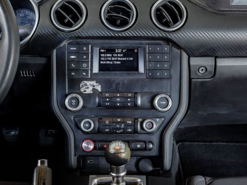 Used 2019 Ford Mustang Coupe image 23