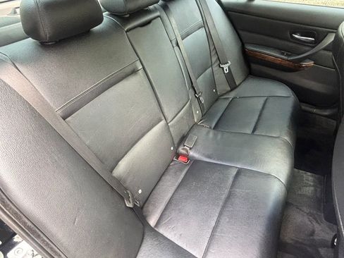 Used 2010 BMW 328i xDrive Sedan AWD/4WD image 25