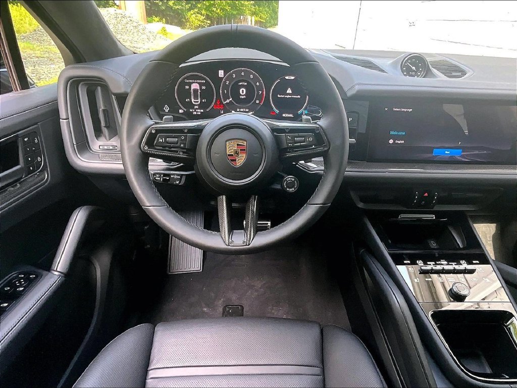 Used 2026 Porsche Cayenne GTS AWD/4WD image 18