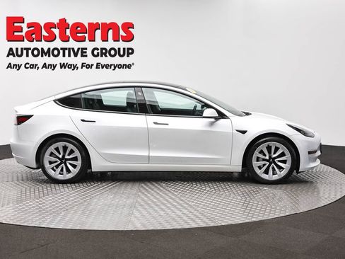 Used 2021 Tesla Model 3 Standard Range Plus RWD image 4