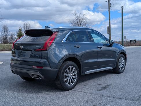 Used 2020 Cadillac XT4 Premium Luxury image 5