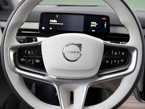 New 2025 Volvo EX90 Ultra image 15