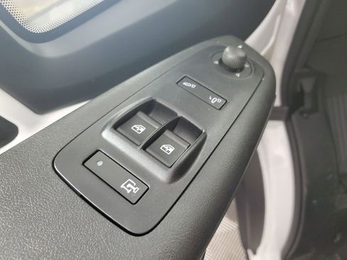 Used 2024 RAM ProMaster 2500 w/ Quick Order Package 22G SLT image 27