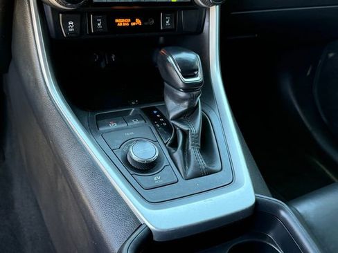 Used 2020 Toyota RAV4 XSE AWD/4WD image 19