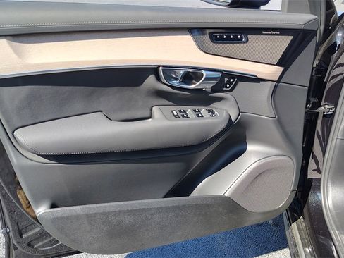 New 2026 Volvo XC90 B6 Plus w/ Protection Package Premier image 8