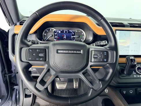 Used 2023 Land Rover Defender 110 X AWD/4WD image 11