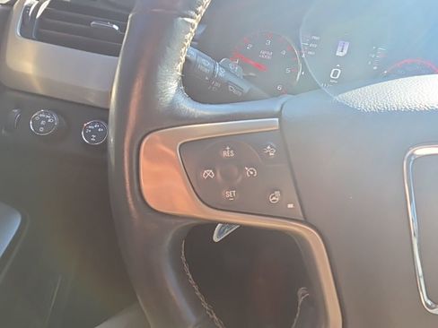 Used 2015 GMC Yukon Denali w/ Open Road Package image 20