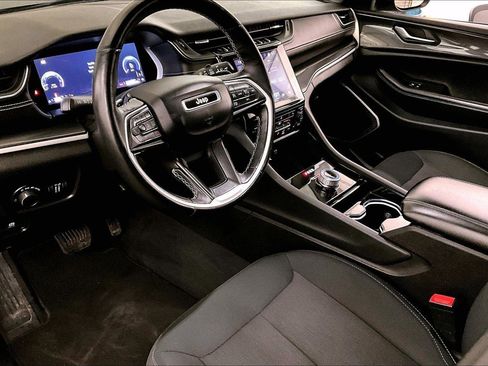 Used 2021 Jeep Grand Cherokee L Laredo w/ Luxury Tech Group I image 12