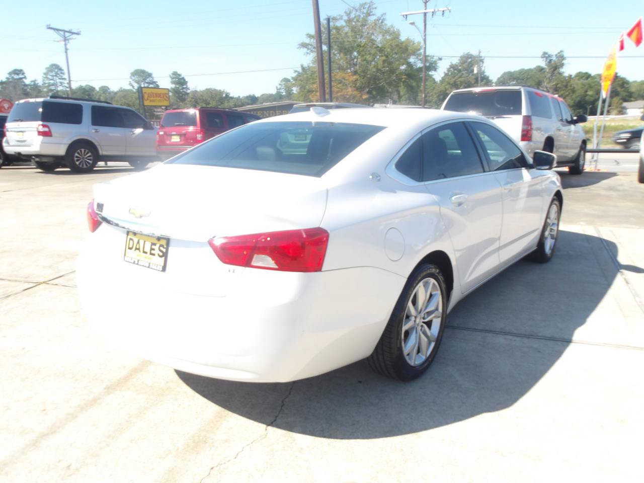 Used 2018 Chevrolet Impala LT FWD image 11