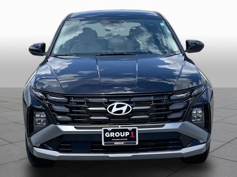 Used 2025 Hyundai Tucson SE FWD image 4