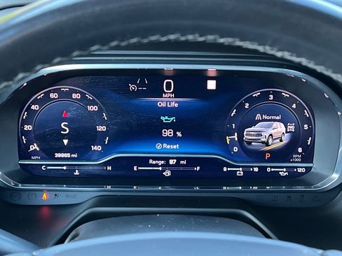 Used 2022 Chevrolet Tahoe Z71 image 22