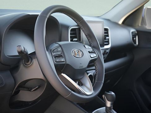 New 2026 Hyundai Venue SEL FWD image 22