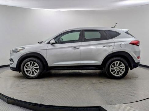Used 2017 Hyundai Tucson SE image 3