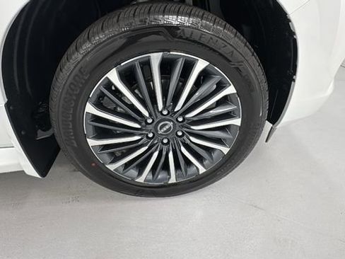 New 2026 Nissan Armada Platinum Reserve image 9