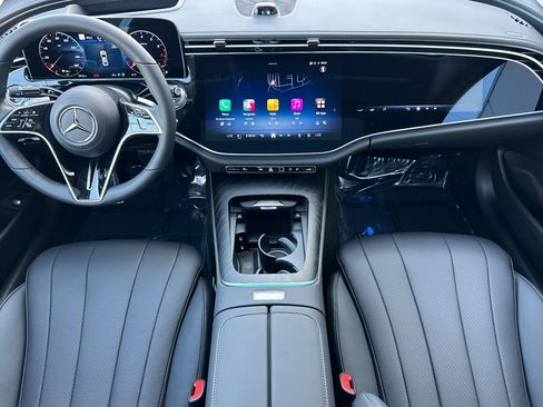 New 2026 Mercedes-Benz E 350 4MATIC Sedan image 13