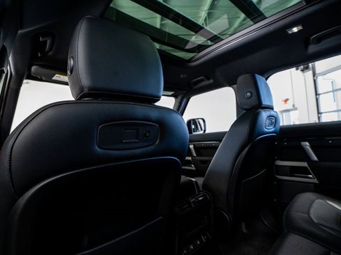 Used 2022 Land Rover Defender 110 X-Dynamic SE image 60