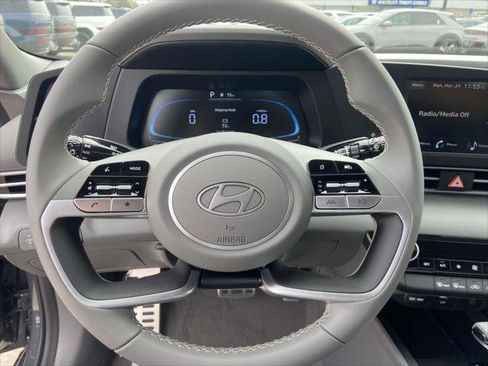 New 2025 Hyundai Elantra Sport image 12